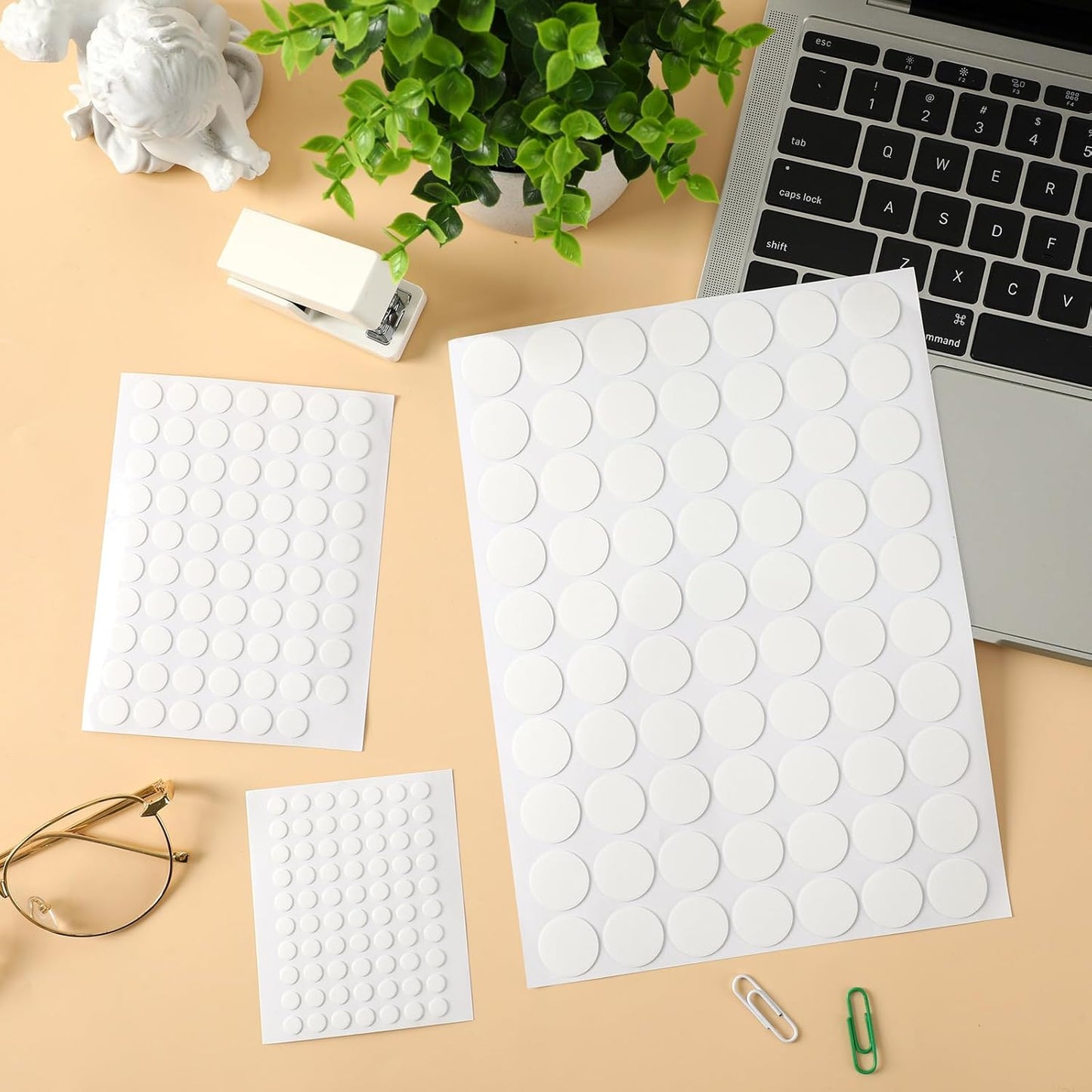 JUNEBRUSHS 350 Pieces Double Sided Sticky Dots, Sticky Tack for Wall Hanging Removable Poster Putty Clear Round Putty No Trace Adhesive Sticky Putty for Balloon Craft DIY Art Office Supplies (20 mm)