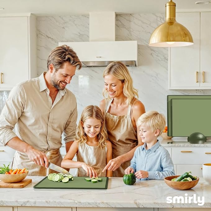 SMIRLY Plastic Cutting Board Set with Holder 4 Pieces, Non-Slip Dishwasher Safe Chopping Boards for Kitchen, Green