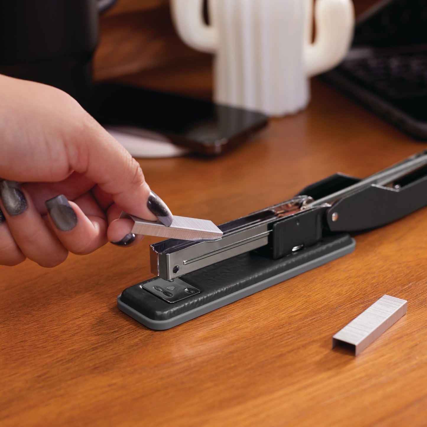 Swingline Stapler, Cub Compact Desktop Stapler, 20 Sheet Capacity, Metal, Matte Black (S701068)