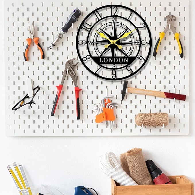 Custom Metal Last Name Compass Wall Clock Vintage Roman Numerals Wall Clock Housewarming Wedding Gifts Custom Wall Decor Gift