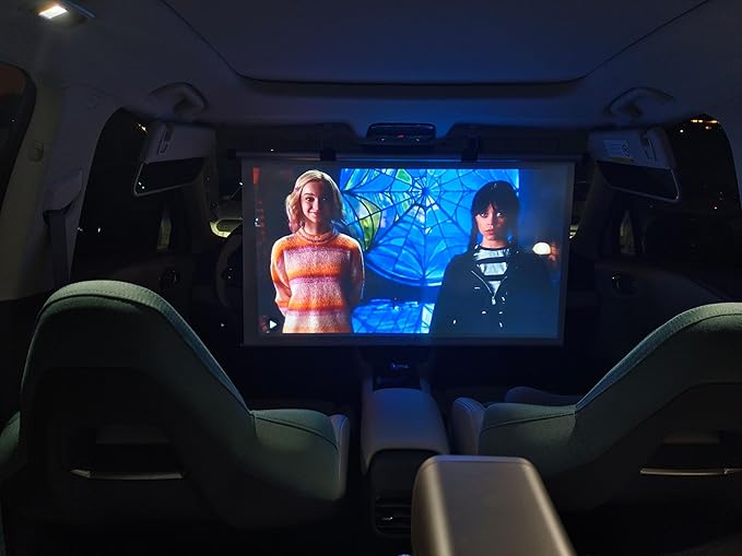 Projector Screen Small for Car, 40 inch 16:9, 4K HD, Portable Projection Screen Retractable, Manual Pull Down and Roll Up Mini Screen, Fitting Car, SUV, RV and More (Manual Rolling)