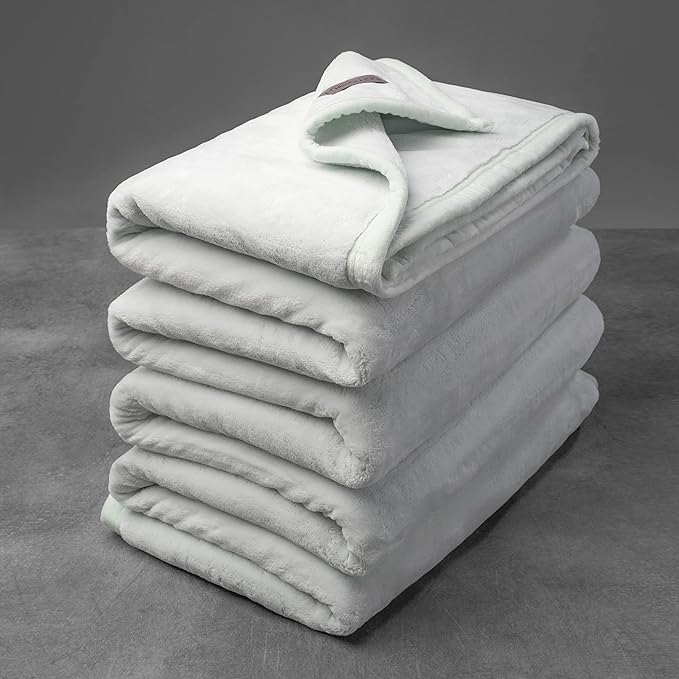 Mellowdy Extra Thick Hearty Plush Flannel Blanket (Pale Mint, 60x80) - 500GSM Twin Size Warm Blanket for Winter, Fall | Soft, Fluffy, Cuddly, Perfect for Bed, Oversized Throw for Couch, Sofa