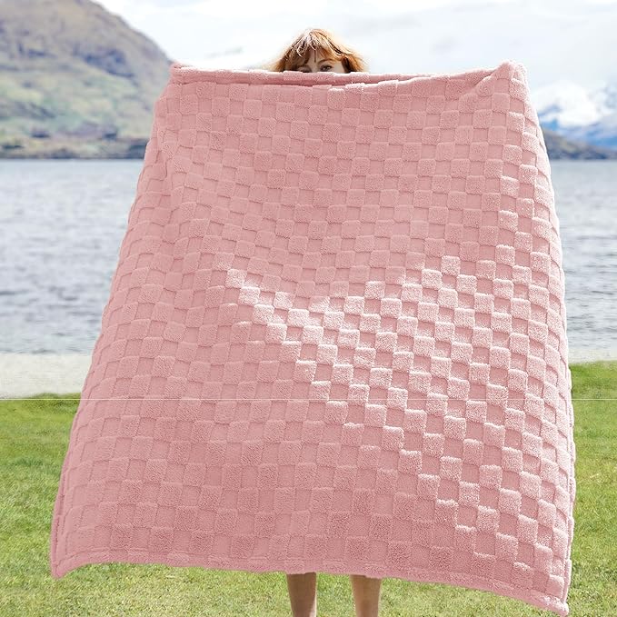 Bedsure GentleSoft Twin Blanket for Bed Blush Pink - Super Soft Cozy Blankets for Women Men Girls, Cute Fuzzy Fleece Throws for Bedroom Couch, 60x80 Inches