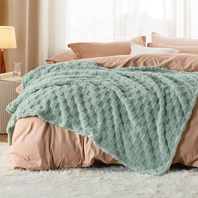 Bedsure GentleSoft Sage Green Twin XL Blanket for Bed - Super Soft Cozy Fleece Blankets for Women, Cute Throws for Girls, Dorm Room Essentials for Girls Teens Back to School, 66x90 Inches