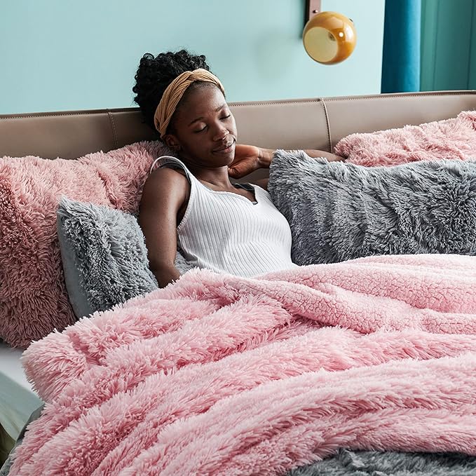 Bedsure GentleSoft Fluffy Pink Blankets Queen Size for Bed, Thick Sherpa Faux Fur Fleece Fuzzy Plush Winter Warm Heavy Soft Full Queen Blankets, Bedroom Decor Pink Gifts Cozy Gifts for Women, 90x90