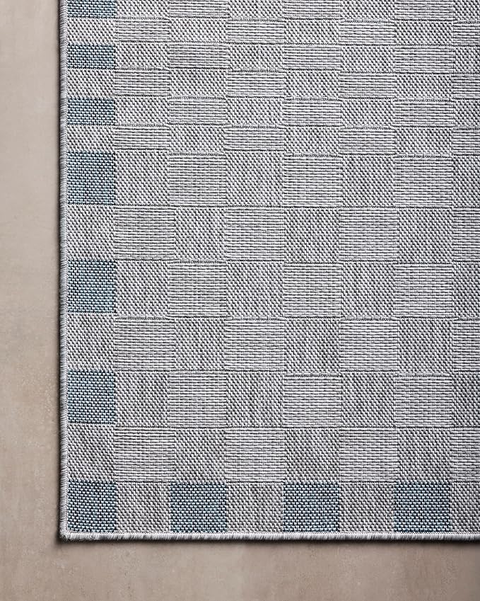 Loloi Amber Lewis Topanga Collection TOP-07 Silver/Blue 6'-7" x 9'-4" Indoor/Outdoor Area Rug
